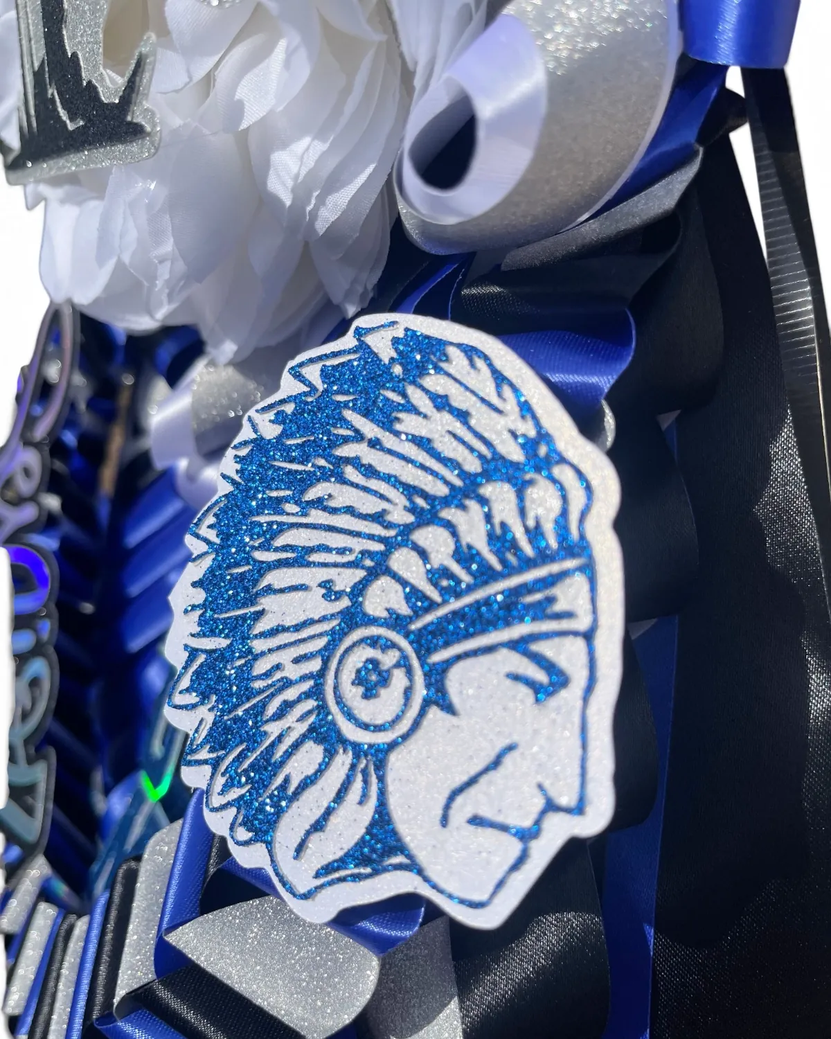 Silver Level Traditional Homecoming Garter detail 3