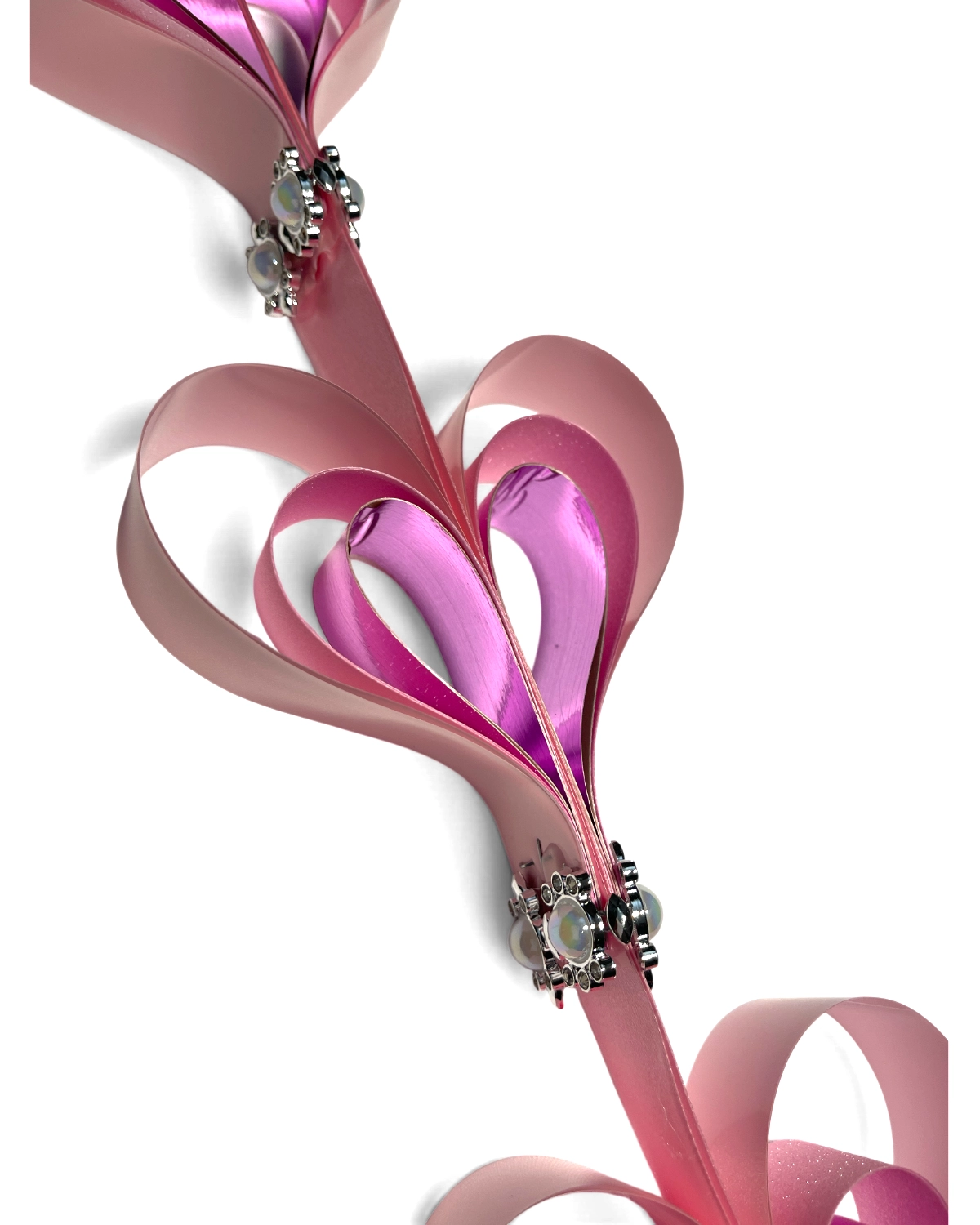 Triple Heart Chain – Premade Homecoming Mum Braid detail 3